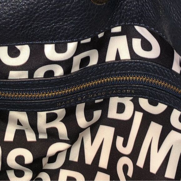 MARC JACOBS Black Satchel Crossbody B/W Logo Interior Lining Brass Hardware - Picture 13 of 16